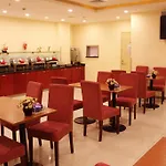 Hanting Express Shanghai Songjiang North Renmin Road